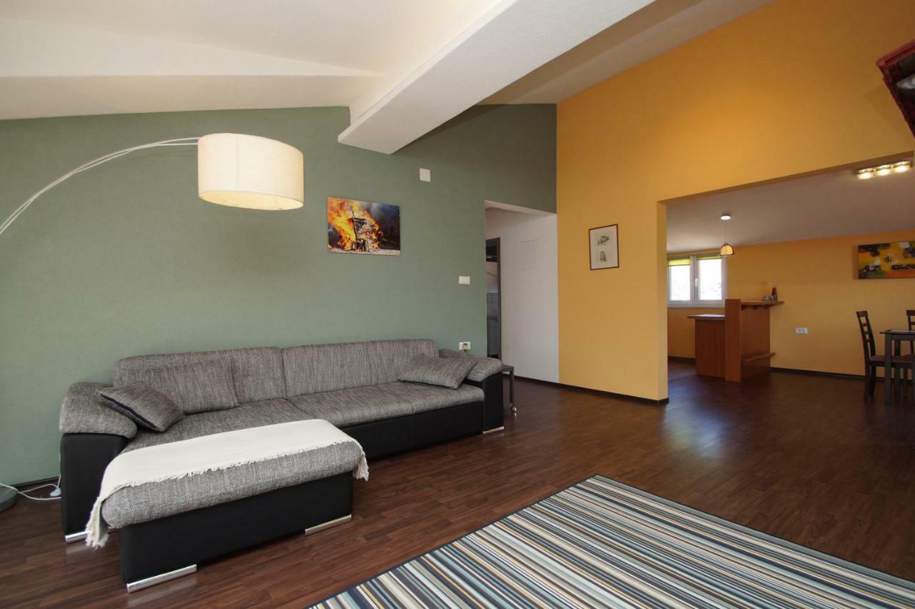 Apartment Ka3 Вела Лука Екстериор снимка