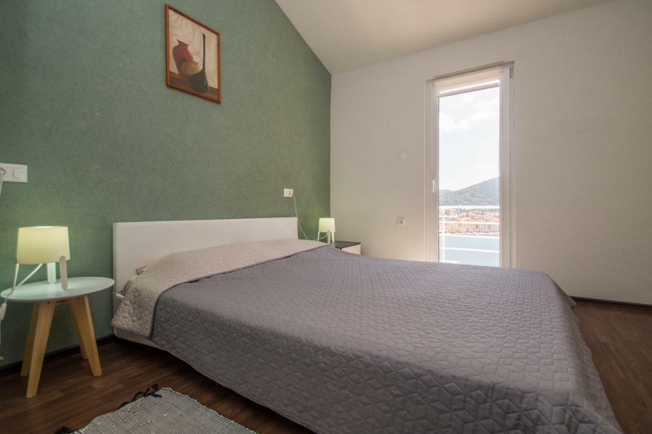 Apartment Ka3 Вела Лука Екстериор снимка
